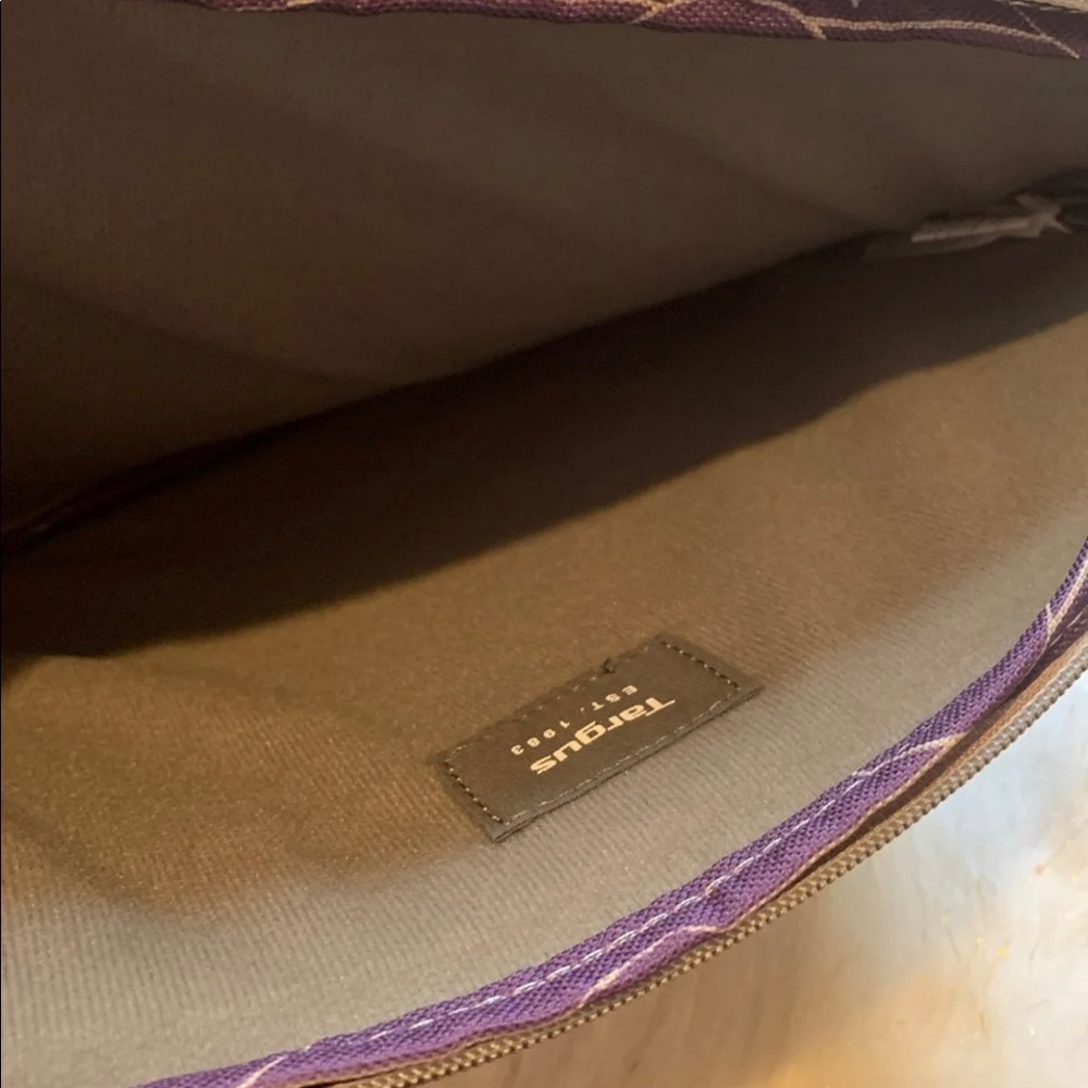 Purple laptop case - Picture 2 of 3